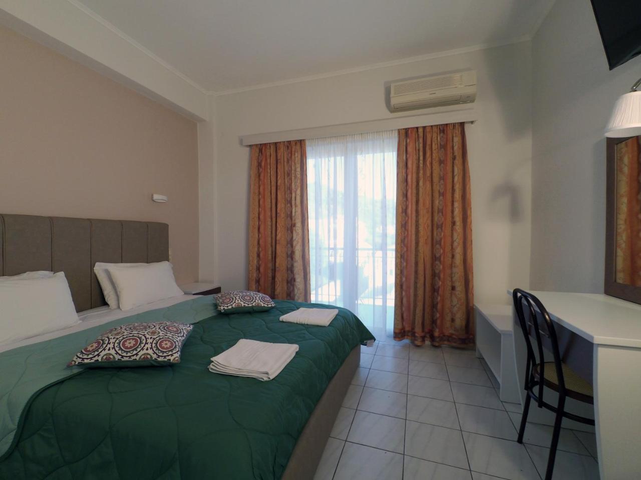 Studios Magda Paralia Vrachou Exterior photo