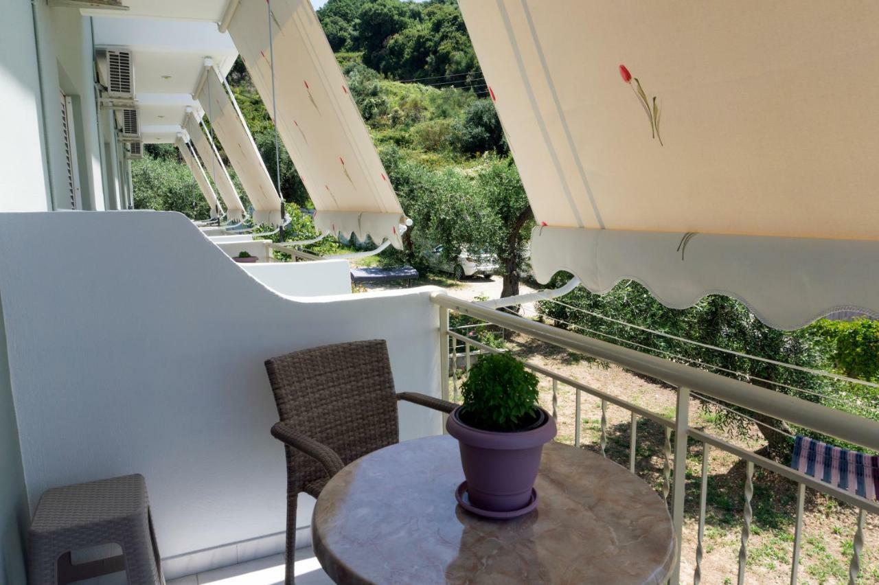 Studios Magda Paralia Vrachou Exterior photo